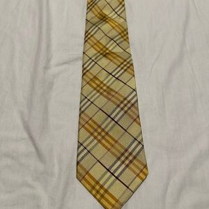 Burberry Men’s Tie for All Occasions